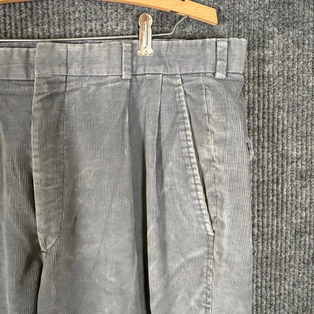 Vintage Lands' End USA Made Corduroy Pleated Pants Men's 36x29 Gray Cotton